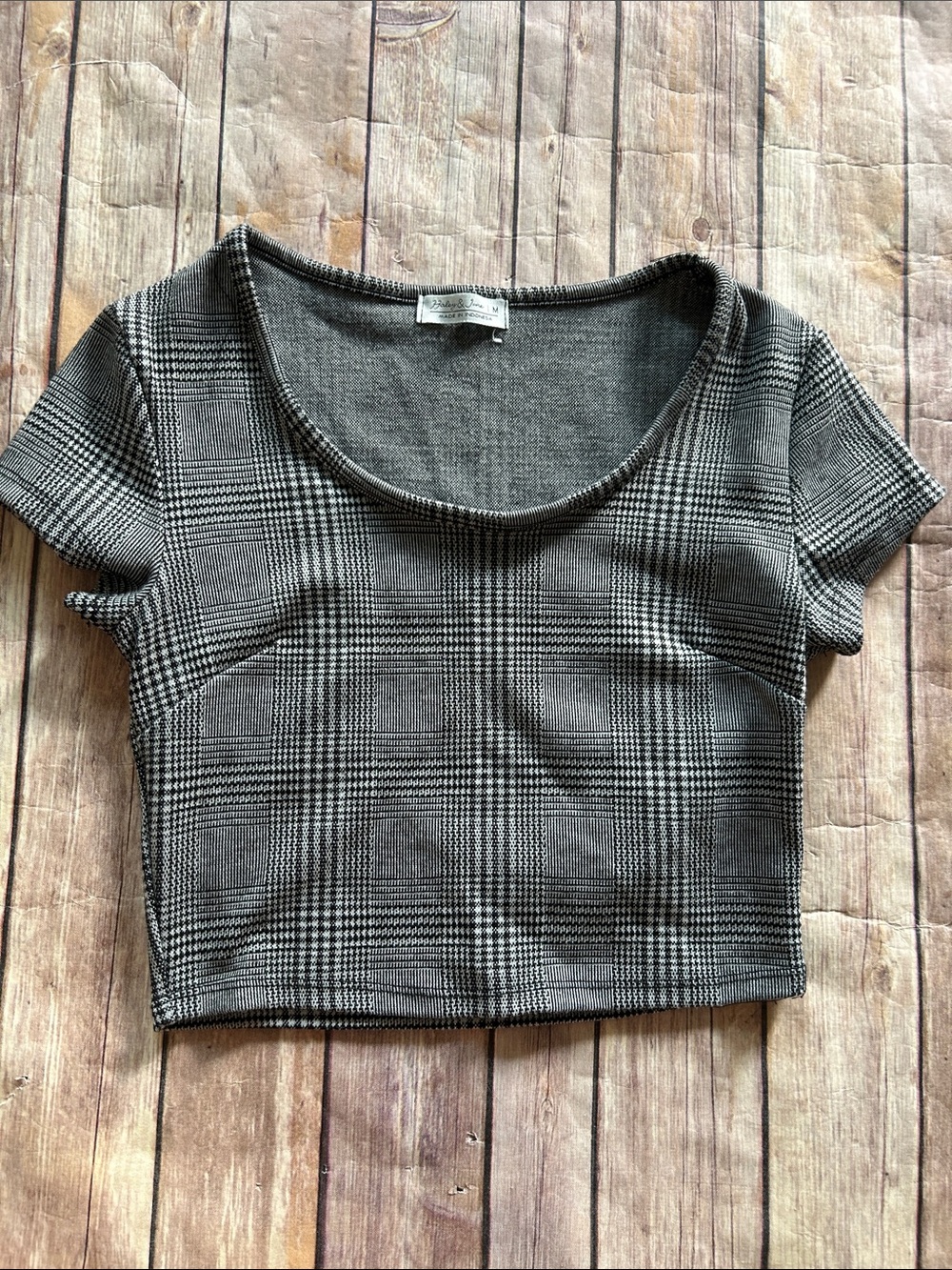 Plaid Scoop-Neck Crop Top in Gray